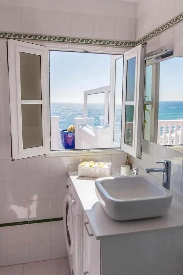 Seaview Coastal Home On Front Line With Amazing Sea Views And Large Terrace Puerto del Carmen  0*, Puerto del Carmen (Lanzarote)